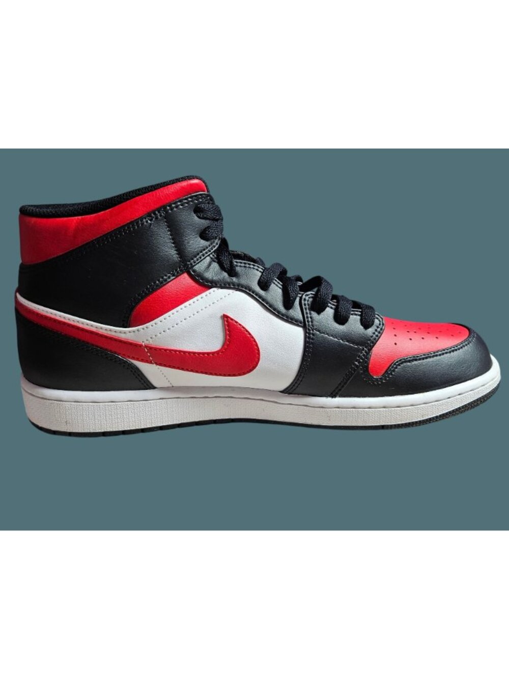 Air Jordan 1 Mid "Bred Toe" Sneakers Men Size 13 White/Black/Fire Red - Picture 9 of 16
